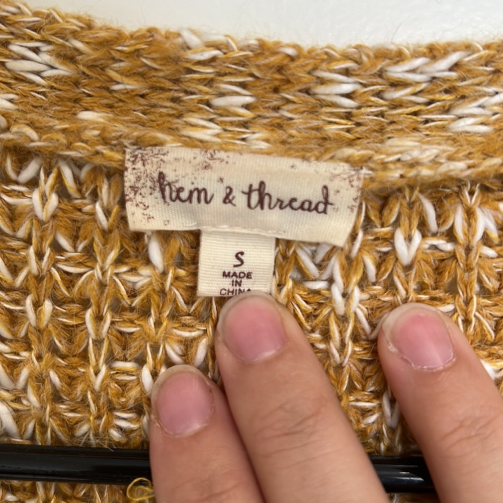 Cardigan - Picture 2 of 3